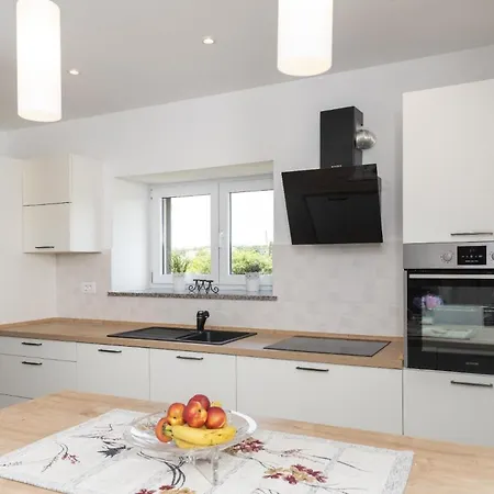 Apartment Fuer 4 Personen Ca 75 Qm In Fazana-surida, Istrien Istrische Riviera Valbandon